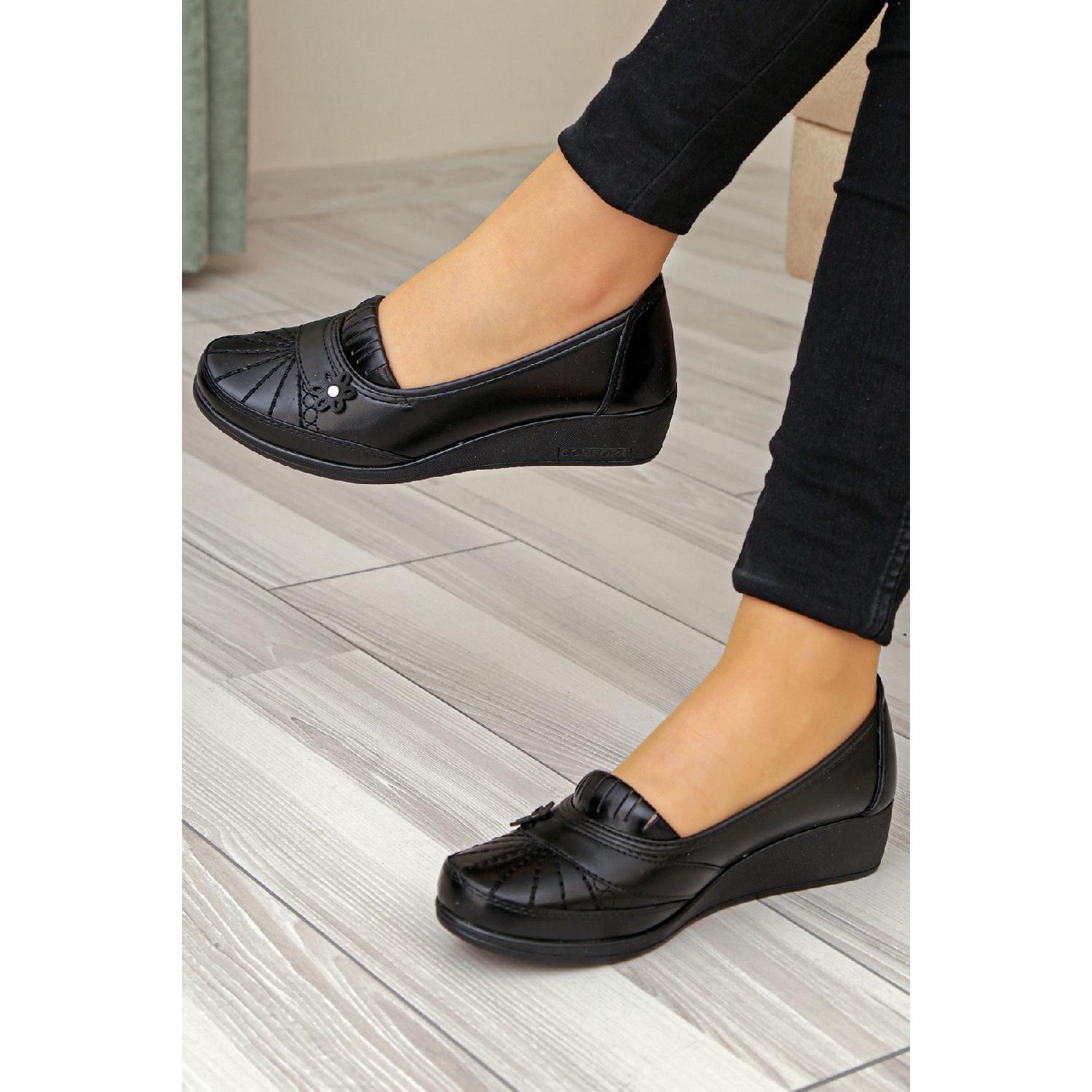 

Orthopedic Soft-based Mother Shoes 36 чорний