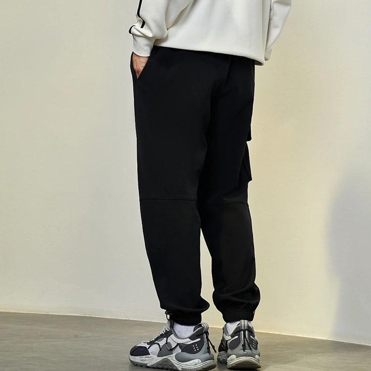 Li-Ning Sports Life Series Pure Color Multi-Pocket Elastic Waist Fleece-Lined Warm Joggers Unisex Bottoms Black AYKSA35-1