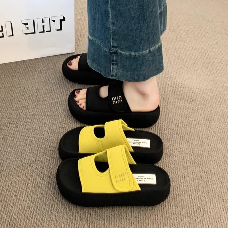 Thick-bottomed Velcro slippers for women's summer outer wear 2025 new height-increasing versatile high-end explosion with skirt cool slippers