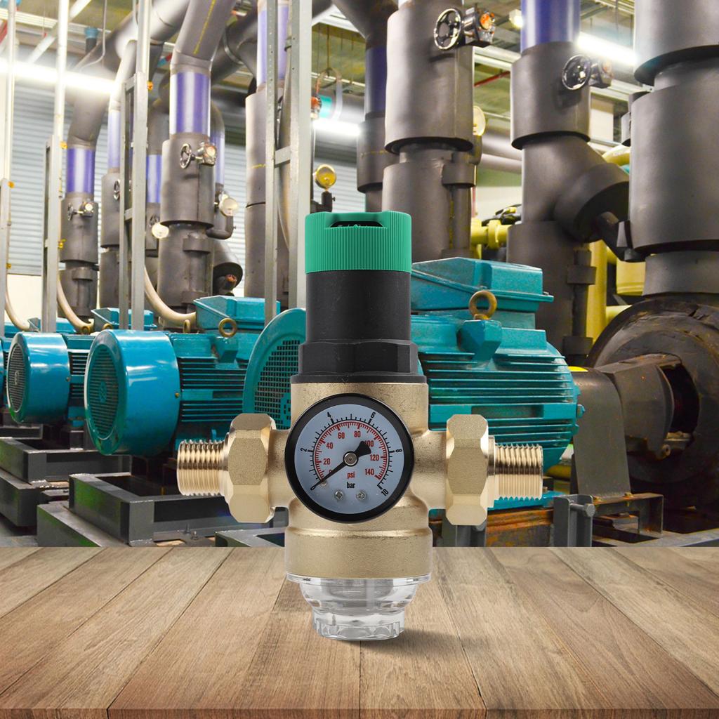 Water Pressure Regulator with Integrated Filter and Analog Pressure Gauge Compatible with DN15 and DN20 Plumbing Systems