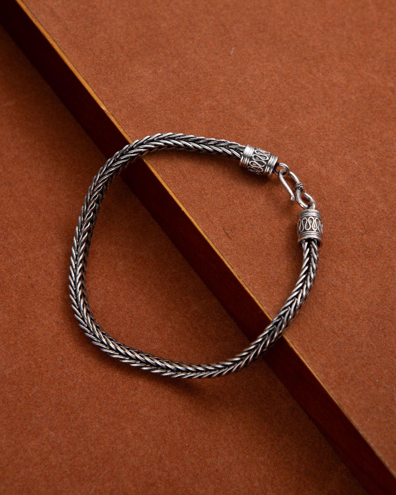 

Fashion Retro Punk Skull Bracelet Personality Niche Men S Jewelry Cool Dark Cold Wind Bracelet