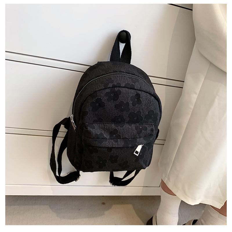 

Small bag women s bag 2025 new trendy fashion British style school bag casual versatile backpack niche mini backpack чорний