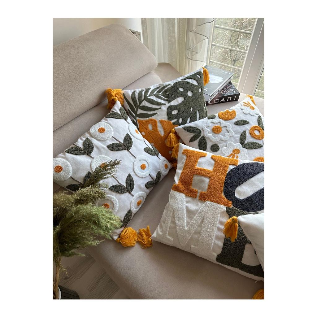 Bugi Home Collection – Kissenbezug mit Punschstickerei