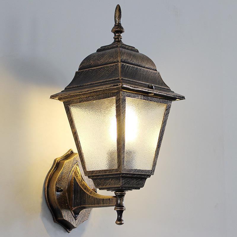 Retro Waterproof Outdoor Wall Light for Balconies, Courtyards, and Staircases - American/European Style