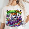 Comfort Colors Summerween Vibes Maglietta Club Bara Squalo Surfista di Halloween
