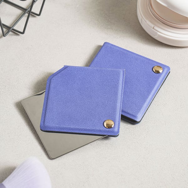 Cover Rotating Mini Hand Mirror Purple