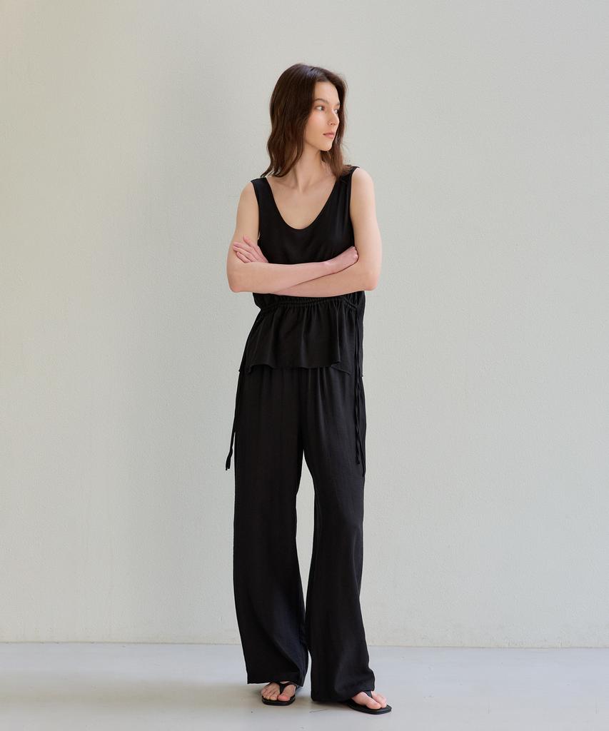 The Ello Airy Linen Blend Elastic Waist Pants (Black)