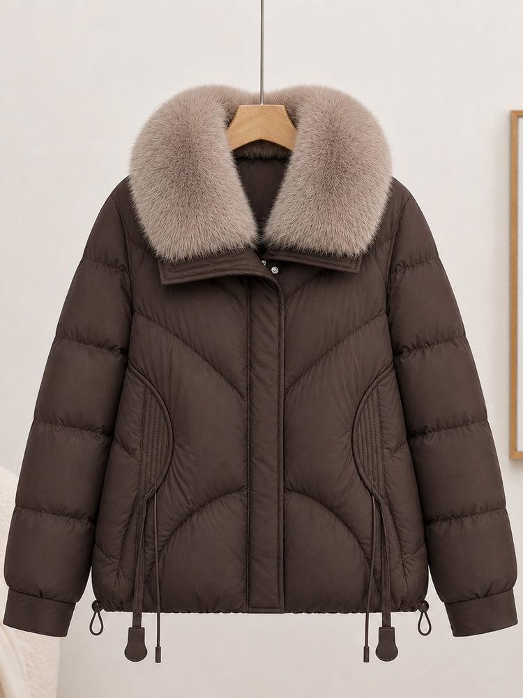 Winter European black cotton-padded jacket for women, small man, new style, fashionable big fur collar short cotton-padded jacket