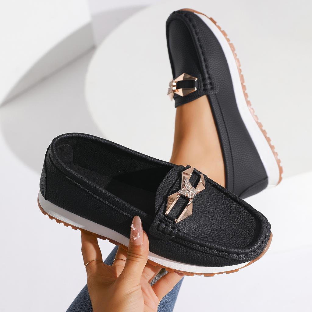 Fashion Women Flats Sneakers 2025 New Comfy Casual Shoes Women Slip-On Luxury Trend Classic Female Sneakers Light Breathable Loafers