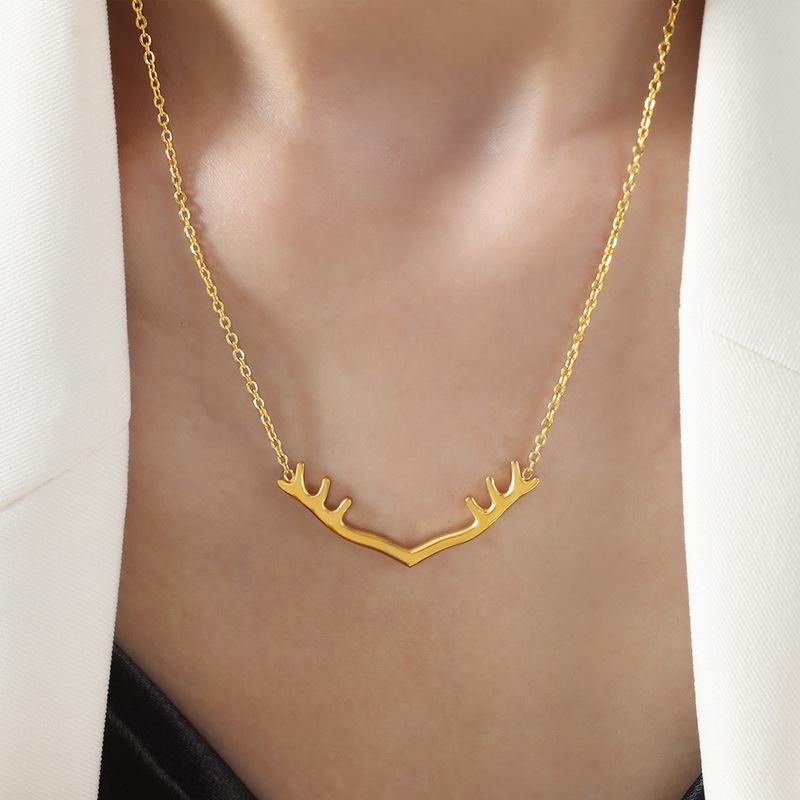 Baroque Fairy Antler Pendant Necklace: 18k Gold Titanium Steel Clavicle Chain