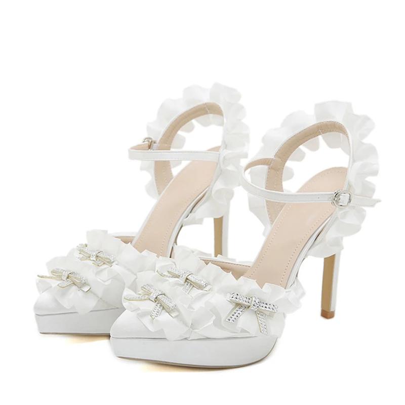 

Элегантные босоножки на каблуке, женские свадебные туфли на платформе, высокие каблуки, плиссированные лепестки с бантом, ремешком на щиколотке, туфли-лодочки, женские туфли-лодочки 42 белый
