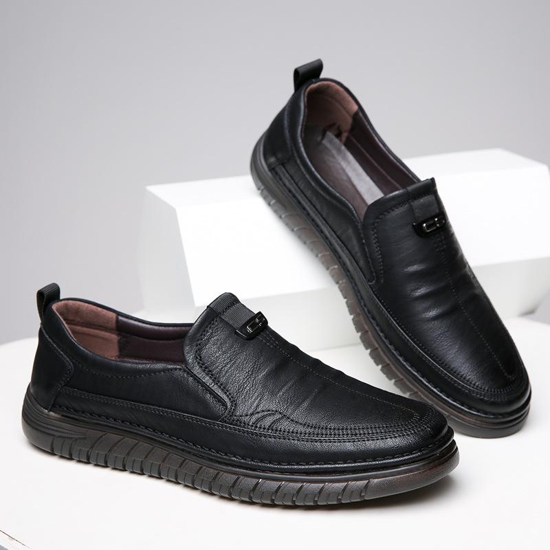 Leather Shoes Men's Spring New Soft-soled Breathable Casual Beef Tendon Sole Non-slip Men's Driving Father Shoes
