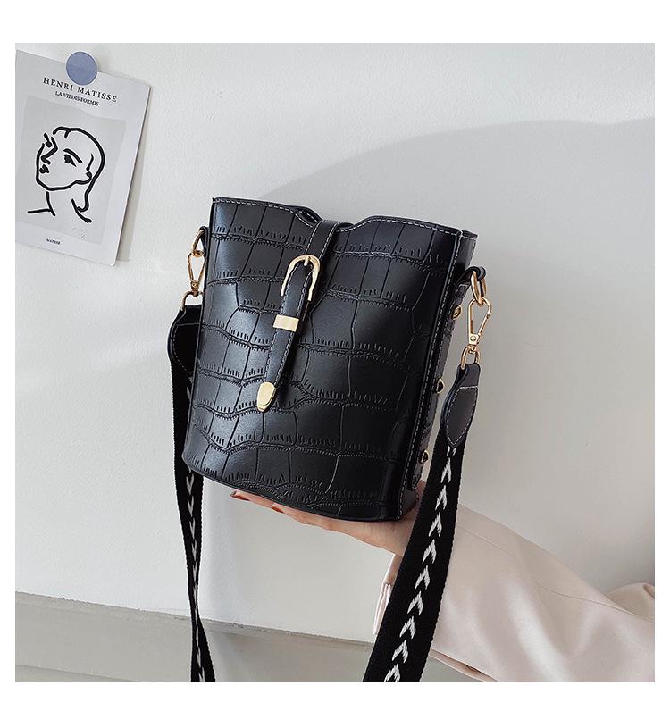 SCIONE Net Red Small Bag Female Version Wild Stone Texture Messenger Bag Atmospheric Fashion Bucket Bag