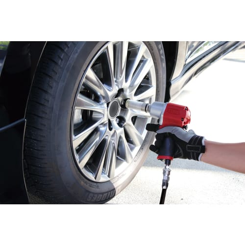 TONE Thin Foil Nut Socket for Impact with Protector 4AP-17N Drive Angle 12.7mm (1/2") Blue Width Across Flats 17mm