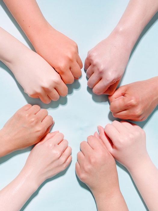 Wlab Whiteholic Natural Cica C Tone-Up Cream 50ml / A gentle tone-up cream that you apply and sleep with.