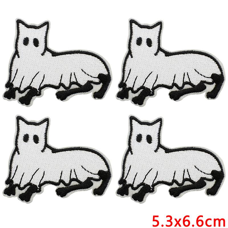 

10pcs Wholesale Halloween Series Embroidered Patches For Clothes Jackets Diy Ghost Basketball Iron On Patches For Clothing