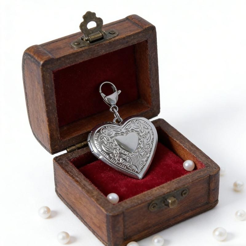 Stainless Steel Locket Shaped Pendant Jewelry Accessories For Everyday Wear Couples Anniversary Present