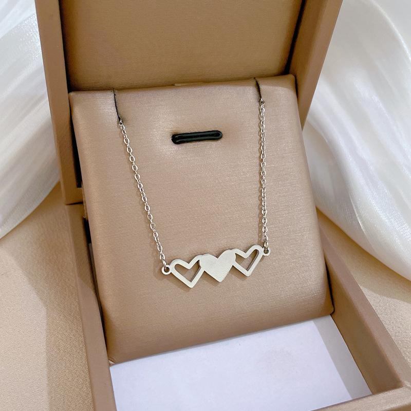 Titanium Steel Heart-To-Heart Love Minimalist Furnace Real Gold Necklace Female Collarbone Chain Accessories