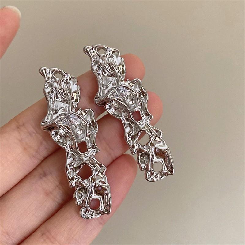 

Stylish Irregular Geometric Ear Studs For Women Fashionable Earrings Alloy срібний
