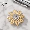 Hollow Flower Brooch Rhinestone Brooch Alloy Floral Decorative Lapel Pin Badge Pin Vintage Clothing Jewelry for Wedding Party Prom Women