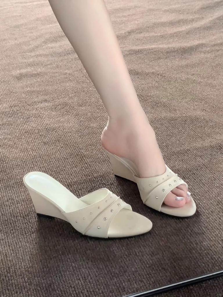 Pegged Heel Women's Shoes - New Style High-heeled Flip-flops Devotion