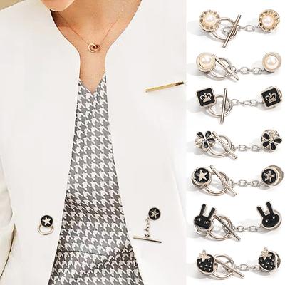 1 paio di spille per stringere la vita con catene per abbigliamento anti-perdita da donna