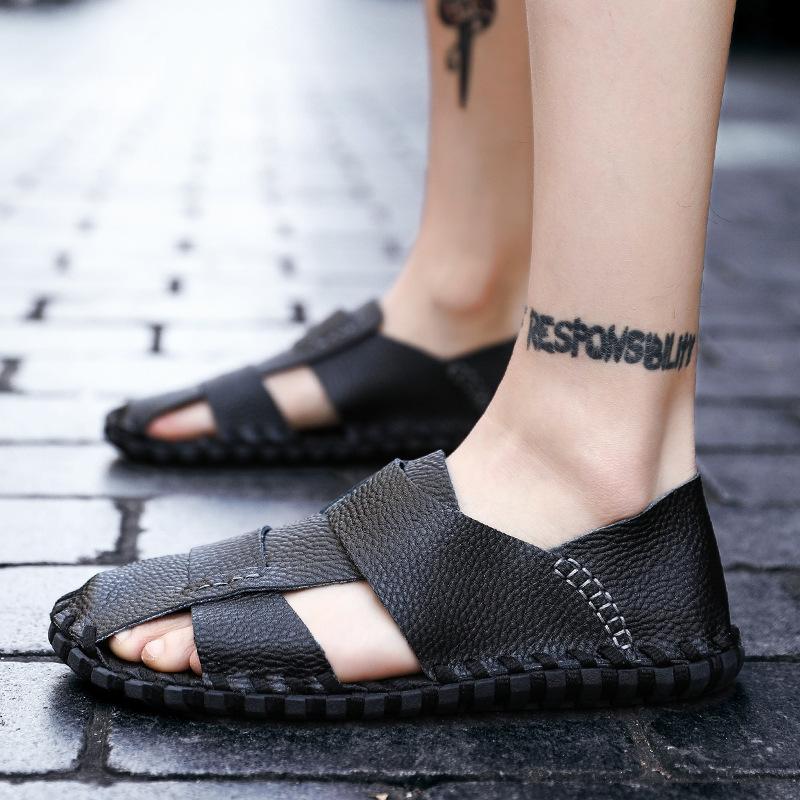 Summer 2021 New Cool Slippers Men's Beach Trend Casual Men's Trend Hole Shoes Breathable Lazy Shoes