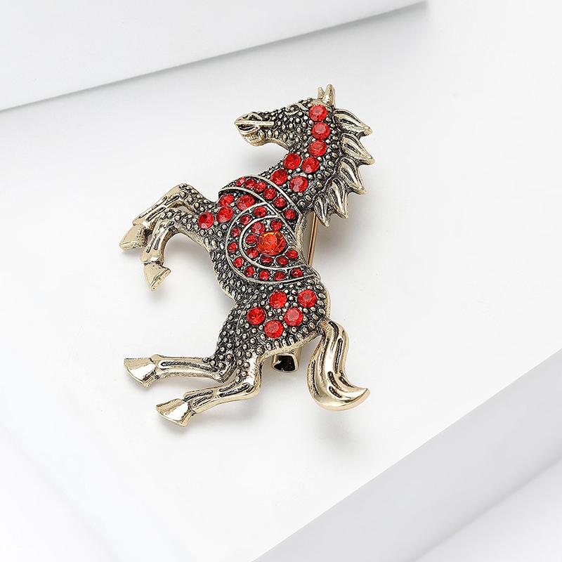 Clásicos Broches de Caballo Esmaltados Para Mujeres Unisex Creat Animales del Zodiaco Pines Regalos de Año Joyería Decoración