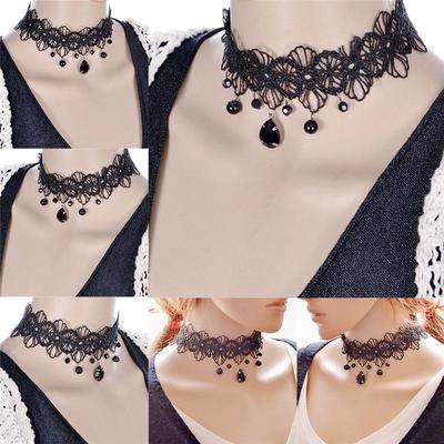 Collier ras du cou rétro en dentelle noire gothique avec pendentif en forme de fleur