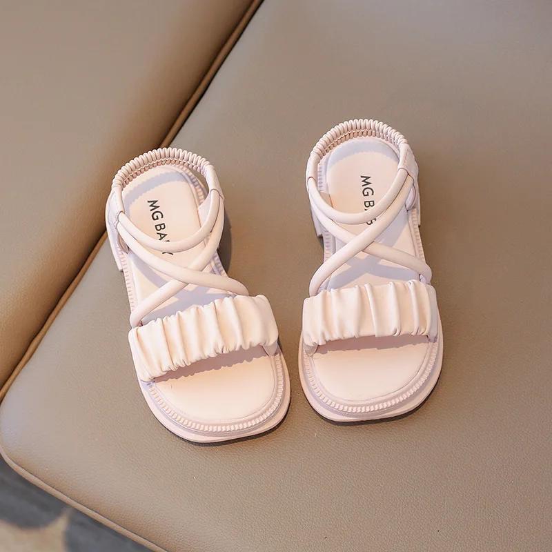2024 Nya Mångsidiga Flickors Sandaler Enfärgade Andningsbara Öppen Tå Koreansk Mode Barn Casual Skor Plisserade Enkla Barnskor