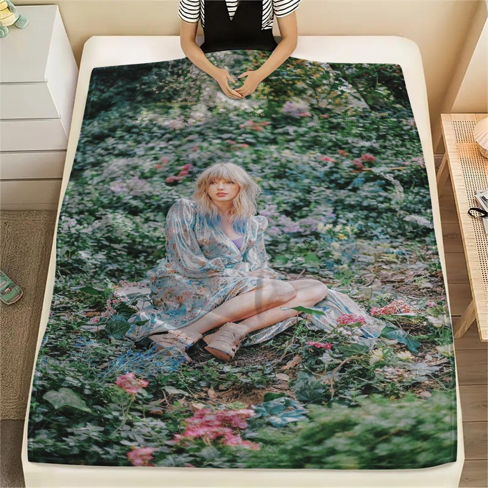 1PC Taylor Print Flannel Blanket, High quality All Seasons, Home Decor, Warmth and Comfort, Perfect for Christmas Gifts