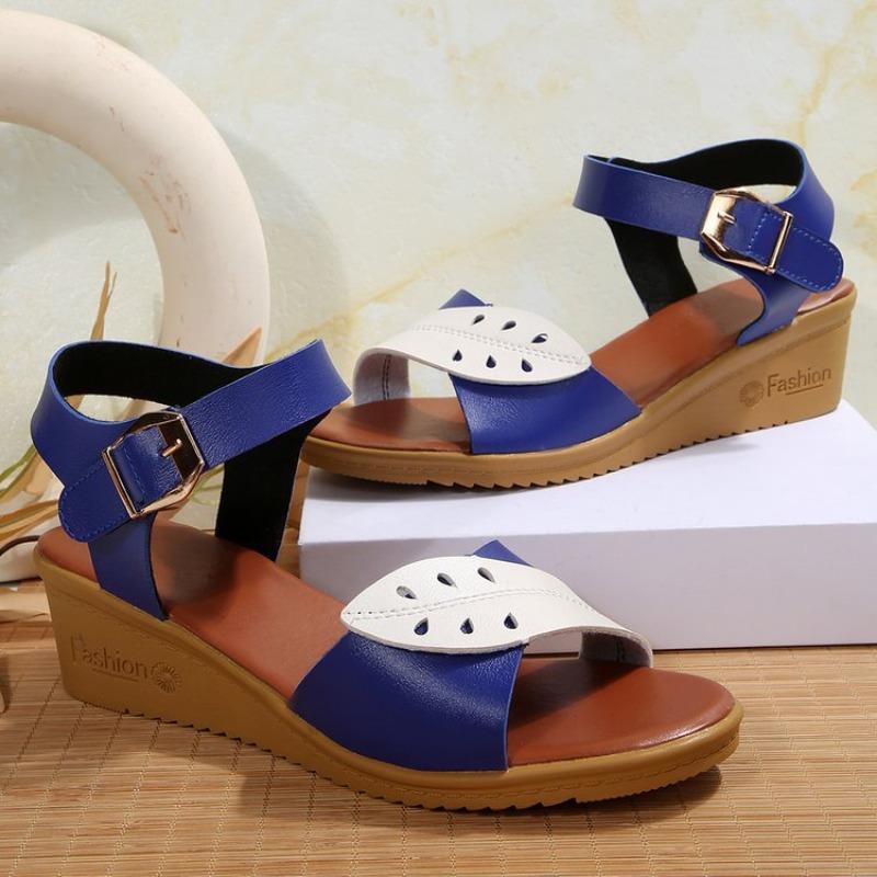 New large size flat-bottomed cool slippers women's low-heeled one-word drag casual open-toed women's slippers