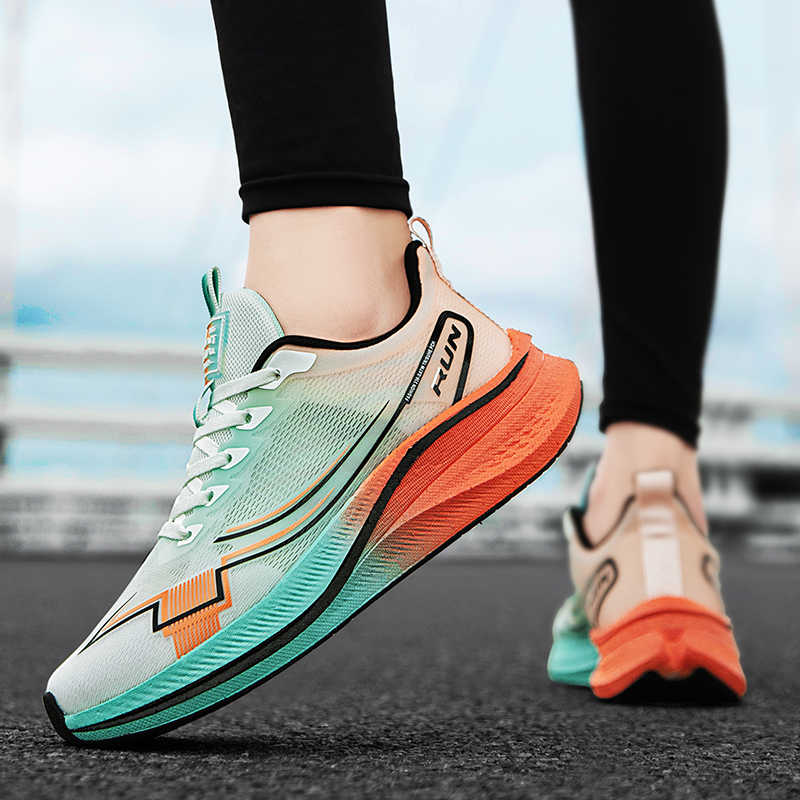 Fashion High Cut High Tops Climbing Shoes Men Summer Hiking Boots Men's Basketball Sport Shoes Sneakers Traning Popular High Tech