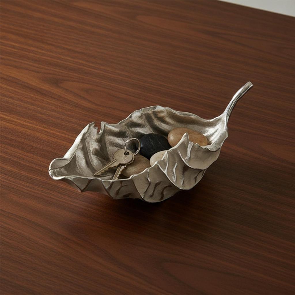 Decorative Tray with Leaf Shape Aluminum Shaped Long-Lasting