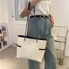 Large Capacity Bag Women's 2 Winter New Fashion Simple Commuter Shoulder Tote Bag Casual Chain Women's Bag