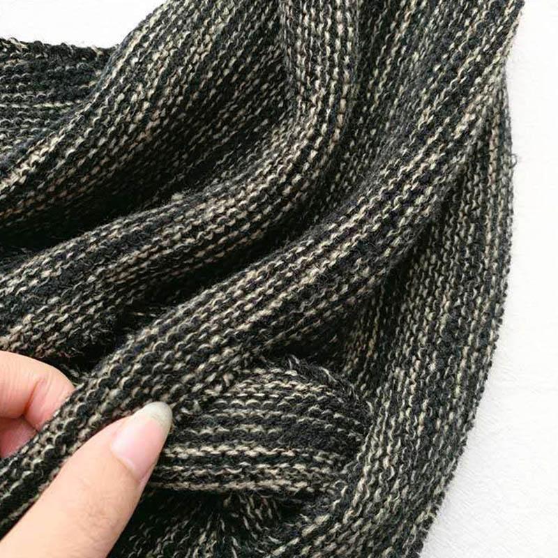 Schal Herbst und Winter Warm gestrickter Schal Typ Schal Hundert Crossover Außenschal Dreiecksabschnitt Schal Perforation