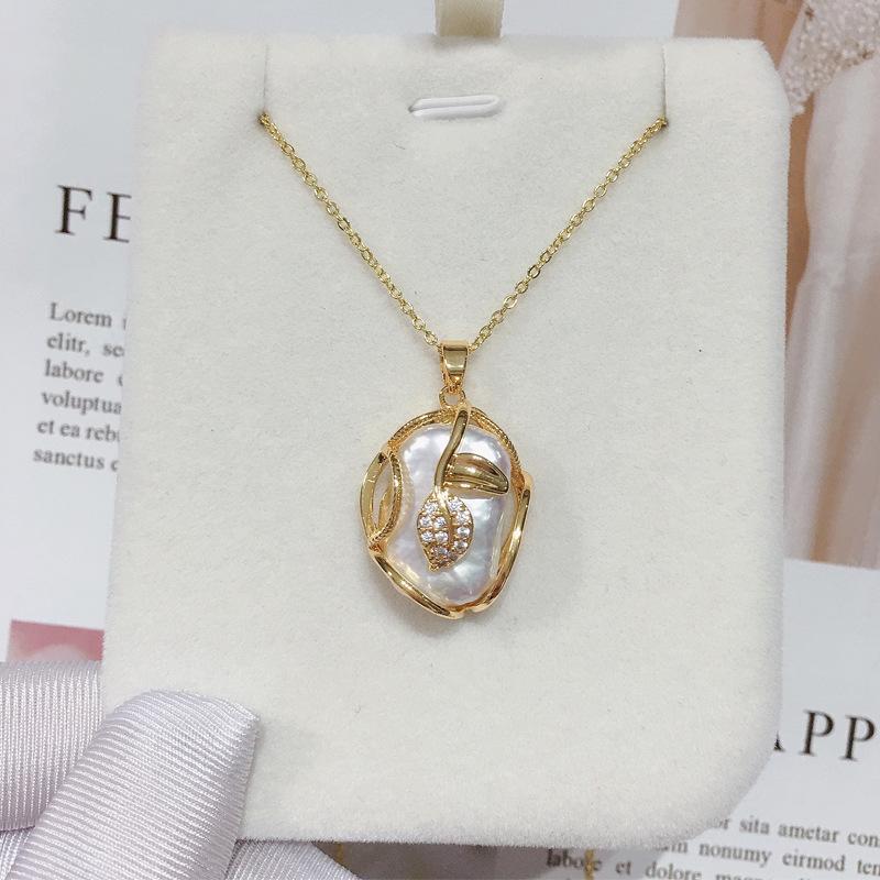 Natural Freshwater Pearl Baroque Pearl Pendant New Necklace