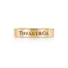 & Co.. ® Serie 4mm Buchstabenlogo 18 Karat Goldring Unisex-Ringe Gelb GRP10242