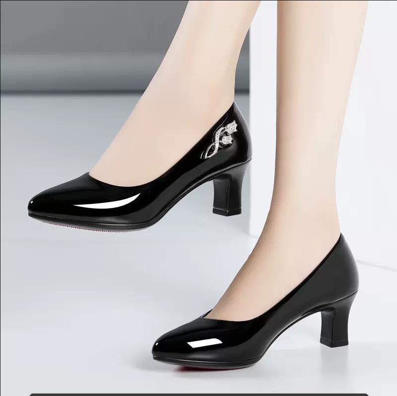 Spring new round toe high heels, thick heels, patent leather women's professional work shoes, temperament, four seasons bright leather shoes