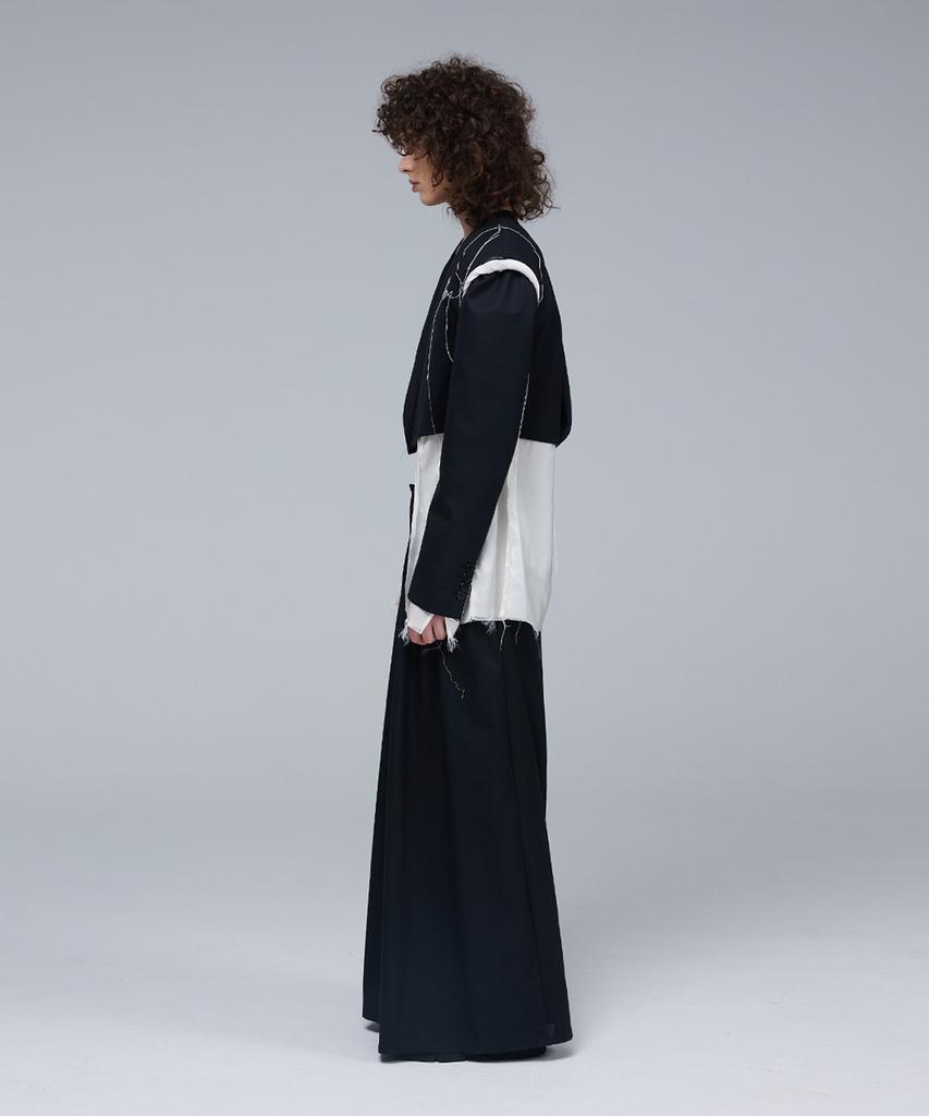 Meuameu Signature Unbalance Pin Tuck Flare Slacks