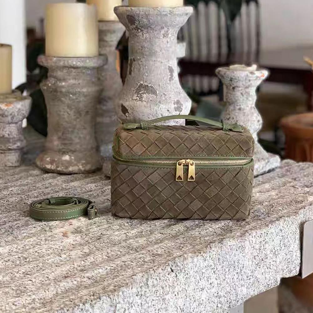 2025 Cross-Border New Style Cowhide Small Square Bag Womens Exquisite Coin Purse Handheld Fashion Ladies Bag Versatile Decoration Small Bag