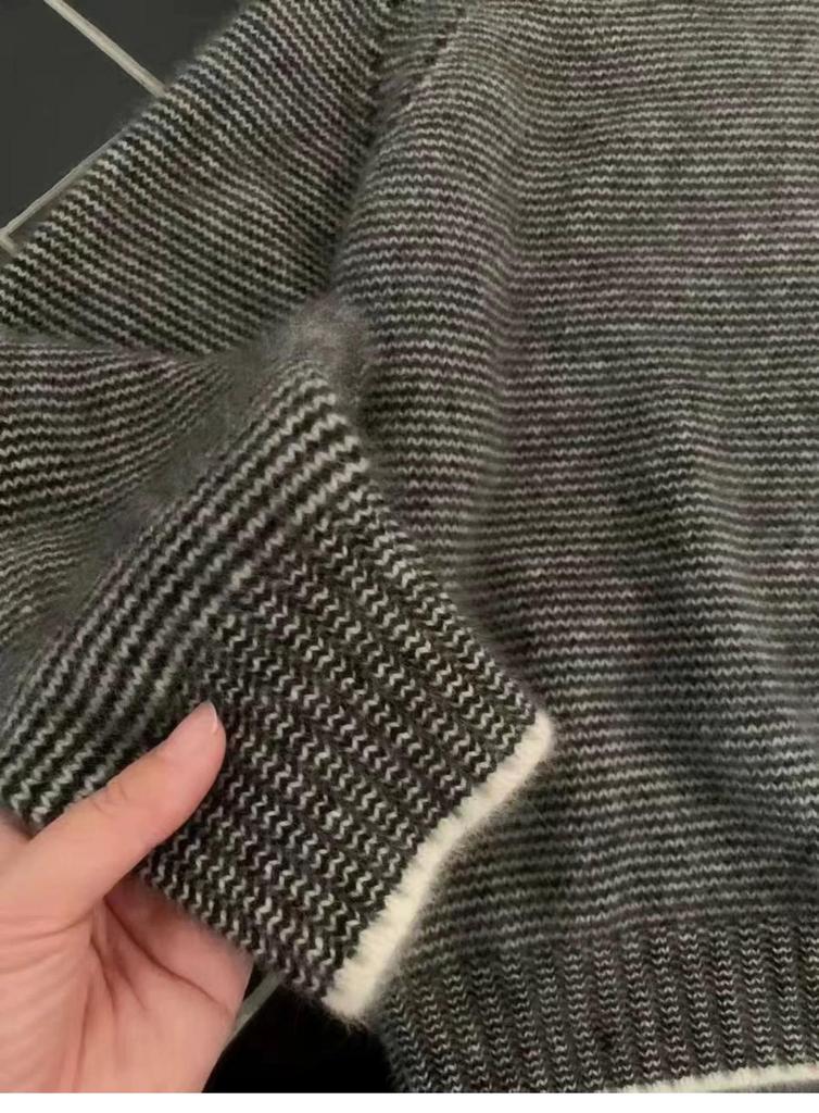 European Style Pure Wool Color-Block Striped Sweater for Women - Thickened, High-End Autumn/Winter 2024 Base Layer Short Top
