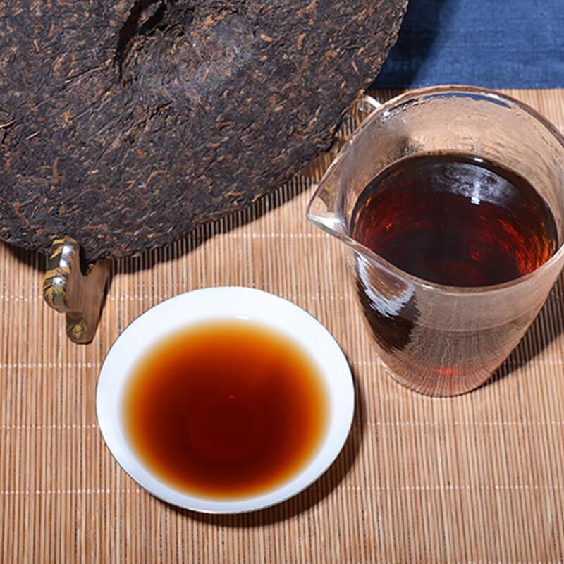 Natural 357g Menghai Ripe Pu'er Tea Cake Yunnan Health Brewing