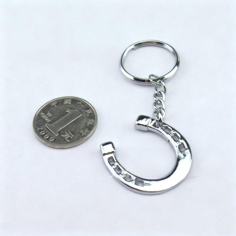 1 ks Kreativní malý dárek Ornament kopyta koně Přívěsek Módní a minimalistický Talisman Podkova Zlatá klíčenka