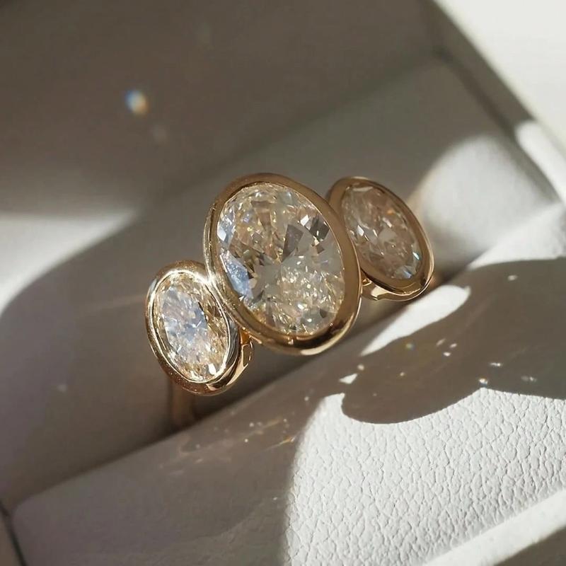 

Minimalist Goose Egg Shape Synthetic Zirconia Retro Style Fashion Ring Wedding Zircon for Men Women 8