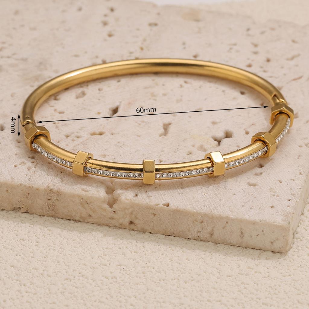 Luxury Vintage Titanium Steel Stainless Steel Women's Gold Bangles Wristwear Trendy Charm Jewelry Decoration Holiday Gifts
