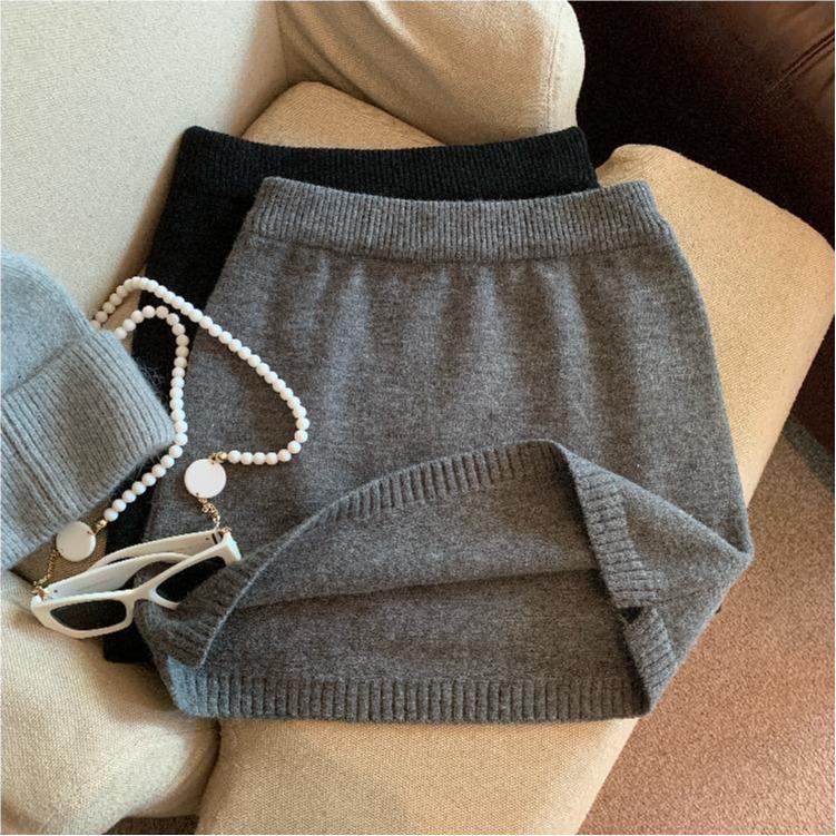 Women's High-Waisted Elastic Waist Gray Knit Skirt - Autumn/Winter 2025 Hip-Hugging A-Line Style