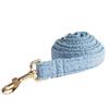 Blaues Teddybär Hundegeschirr Set: Enthält Brustgeschirr, Fliege am Halsband, Leine und Kette für den Außenbereich.