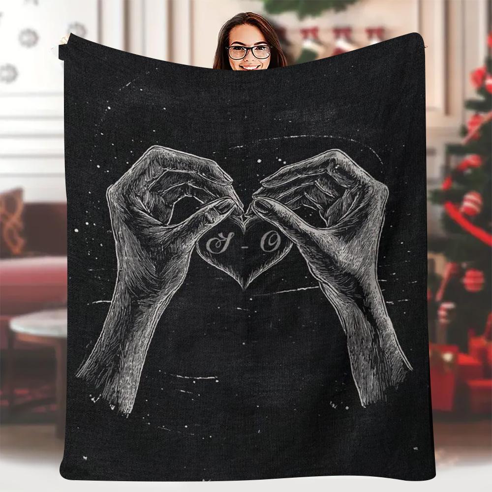 

Extra Large Gothic Love Blanket 60x80 Inch - Dark Romance Heart Design, Super Soft & Cozy for Sofa or Camping, Machine Washable 75x90cm28x35in