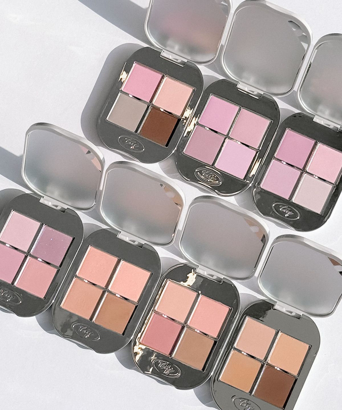 One by Genuine Magnetic Eyeshadow 4-Color Palette (7 colors) [A05 Cotton Salmon]